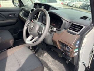 2024 TOYOTA ROOMY G photo 5