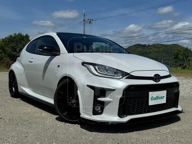 2021 TOYOTA GR YARIS RS