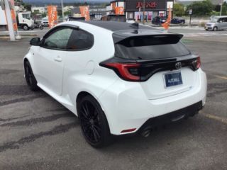 2021 TOYOTA GR YARIS RS photo 3