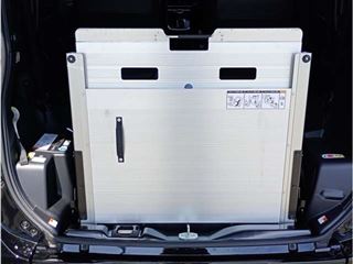 2024 TOYOTA VOXY 2.0SG Wheelchair Accessible Vehicle Type II with Passenger Seat Lift-Up (Tax Exempt) photo 4