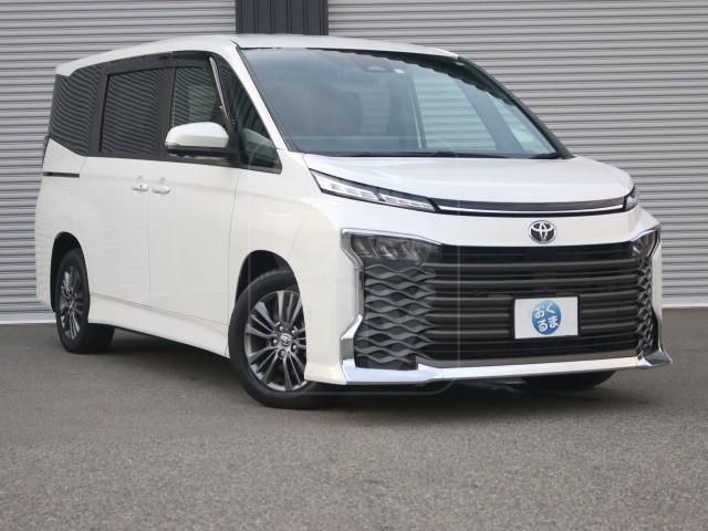 2023 TOYOTA VOXY S-G Wheelchair-accessible vehicle, ramp type.