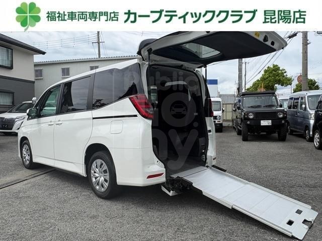 2022 TOYOTA NOAH 2.0 S-G Welcab Wheelchair Accessible