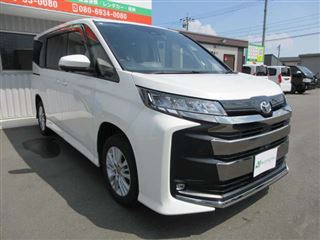 2023 TOYOTA NOAH 2.0 SG Welcab Passenger Seat Lift-Up Tilt Seat Vehicle photo 3