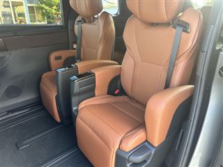 2026 TOYOTA VELLFIRE Z Premier photo 5