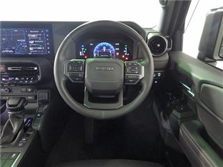 2024 TOYOTA LAND CRUISER VX ★ User-purchased vehicle ★ One owner, non-smoking ★ Sunroof ★ 7-seater photo 4