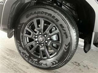 2026 TOYOTA LAND CRUISER 2.7 VX 4WD photo 4