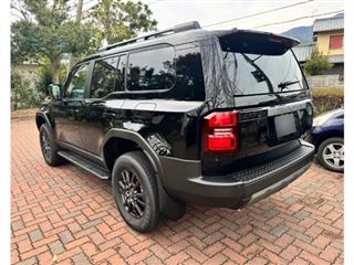 2026 TOYOTA LAND CRUISER VX photo 4