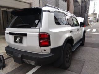 2024 TOYOTA LAND CRUISER 2700 VX First Edition 5-door 6-speed automatic transmission 4WD 7-seater photo 2