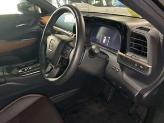 2024 TOYOTA CROWN CROSSOVER RS 4WD photo 5