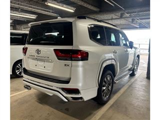 2026 TOYOTA LAND CRUISER ZX photo 4