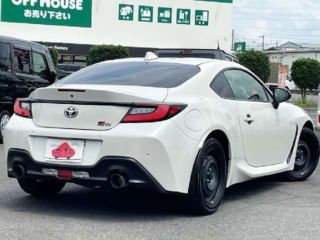 2025 TOYOTA GR86 RC photo 2