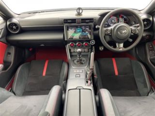 2025 TOYOTA GR86 RZ photo 3