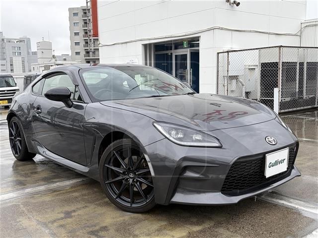 2023 TOYOTA GR86 RZ