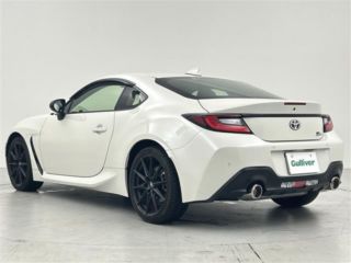 2022 TOYOTA GR86 RZ photo 2