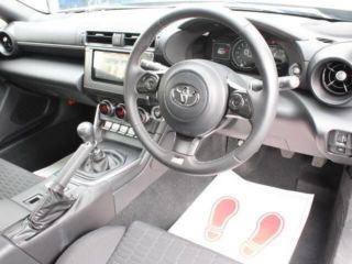 2023 TOYOTA GR86 RC photo 3