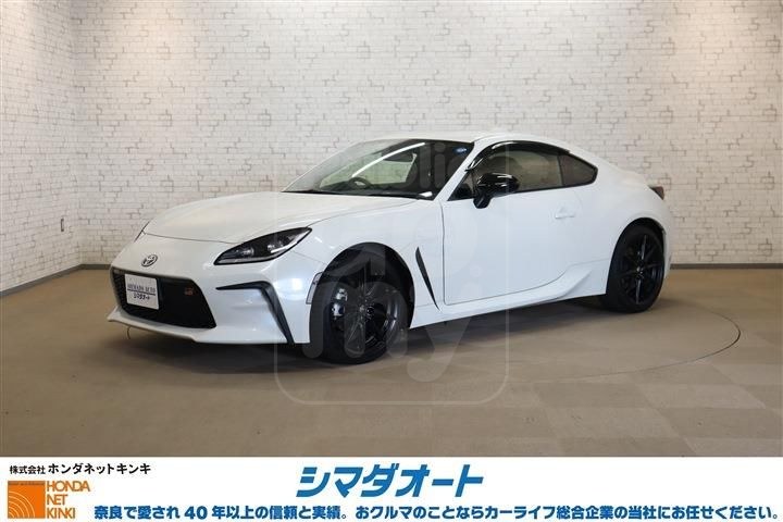 2025 TOYOTA GR86 RZ