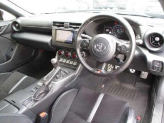 2021 TOYOTA GR86 2.4 RZ photo 3