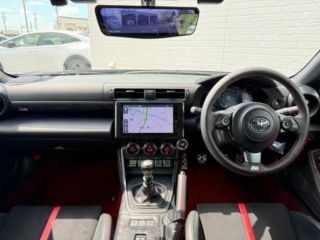 2024 TOYOTA GR86 RZ photo 2