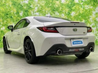 2026 TOYOTA GR86 RZ photo 3