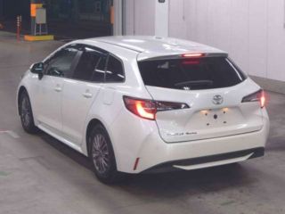 2021 TOYOTA COROLLA TOURING G-X Plus photo 2
