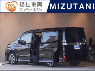 2021 TOYOTA VOXY 2.0 ZS Welcab Side Lift-Up Tilt-Seat