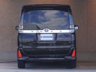 2021 TOYOTA VOXY 2.0 ZS Welcab Side Lift-Up Tilt-Seat photo 3