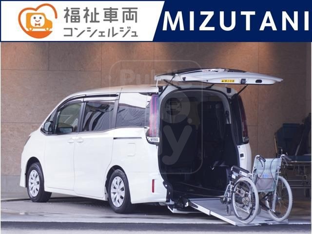 2021 TOYOTA NOAH 2.0 Si Welcab Slope Type II SART