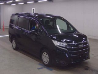 2021 TOYOTA NOAH X