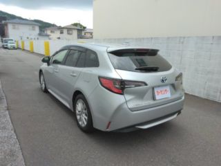 2021 TOYOTA COROLLA TOURING HYBRID S photo 2