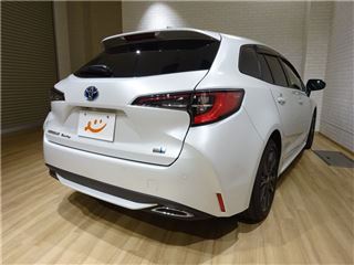 2022 TOYOTA COROLLA TOURING Hybrid W×B 4WD photo 2