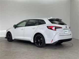 2025 TOYOTA COROLLA TOURING Hybrid Active Sports photo 2