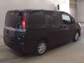 2021 TOYOTA NOAH Hybrid G photo 2