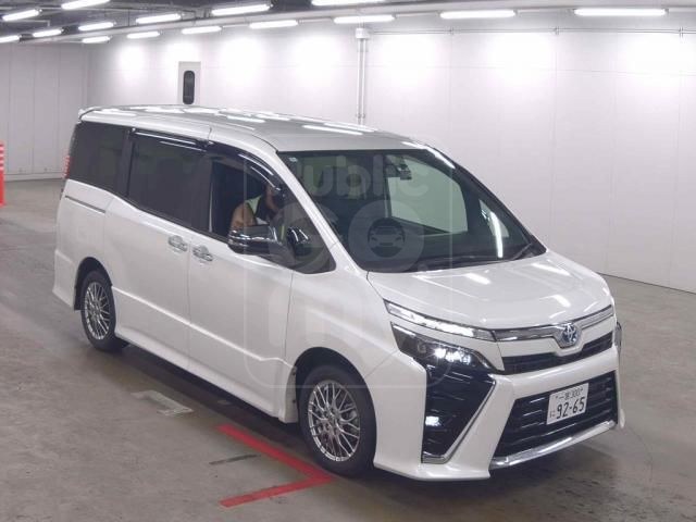 2022 TOYOTA VOXY Hybrid ZS Kirameki III
