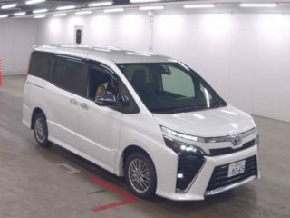 2022 TOYOTA VOXY Hybrid ZS Kirameki III