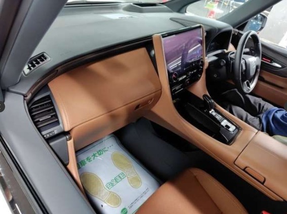 2024 Toyota Vellfire Z PREMIER photo 3