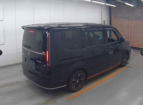 2024 Honda Stepwagon SPADA photo 3