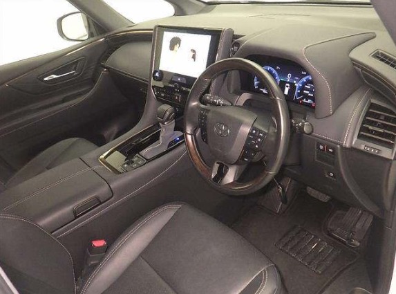2025 Toyota Alphard Z 4WD photo 3