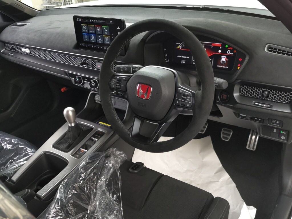 2026 HONDA CIVIC TYPE R RACING BLACK PACKAGE photo 3