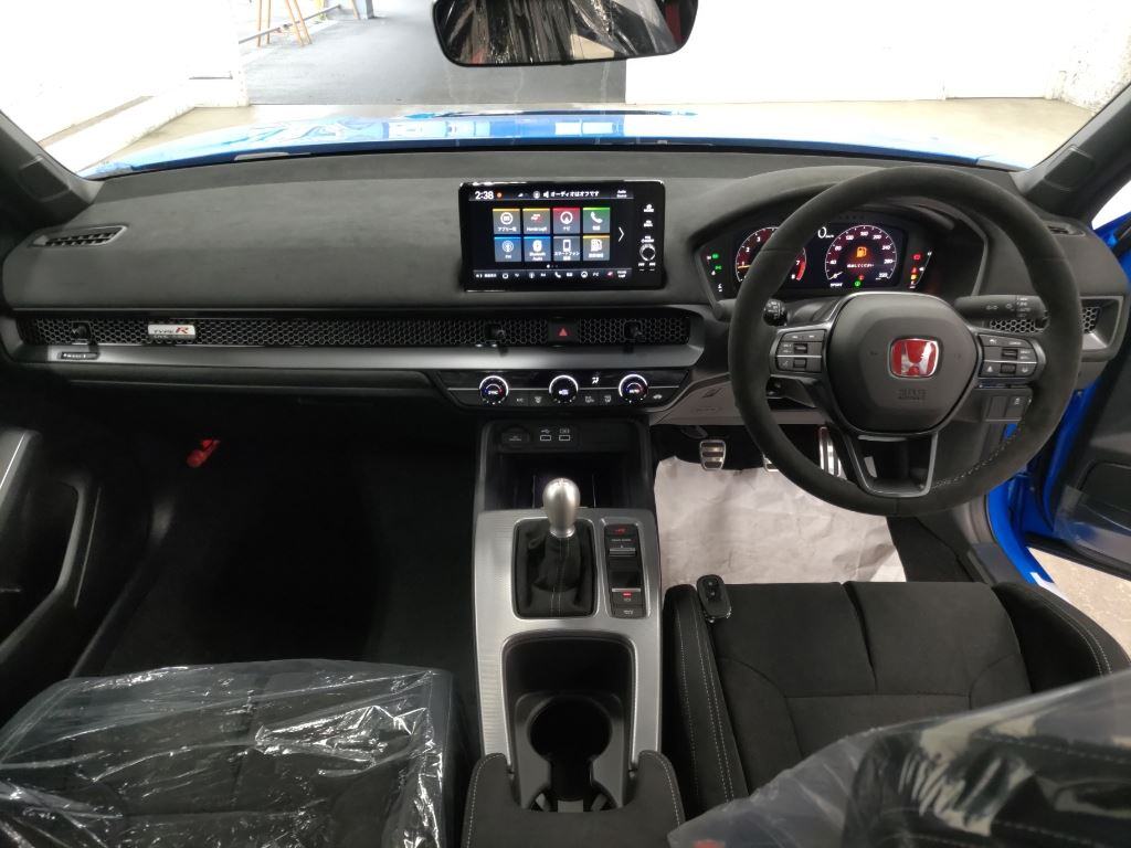 2026 HONDA CIVIC TYPE R RACING BLACK PACKAGE photo 3
