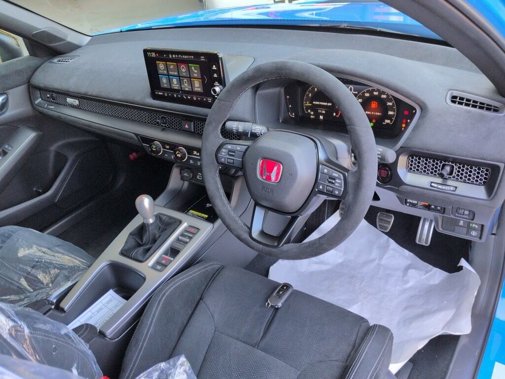 2026 HONDA CIVIC TYPE R RACING BLACK PACKAGE photo 5