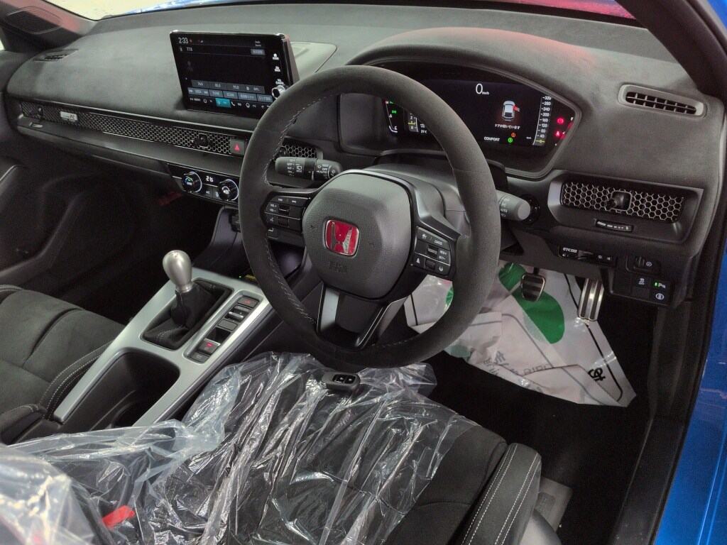 2026 HONDA CIVIC TYPE R RACING BLACK PACKAGE photo 3
