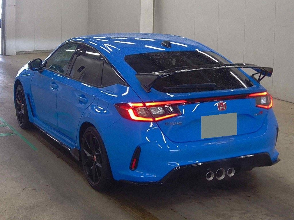 2024 TOYOTA GR86 RC photo 3