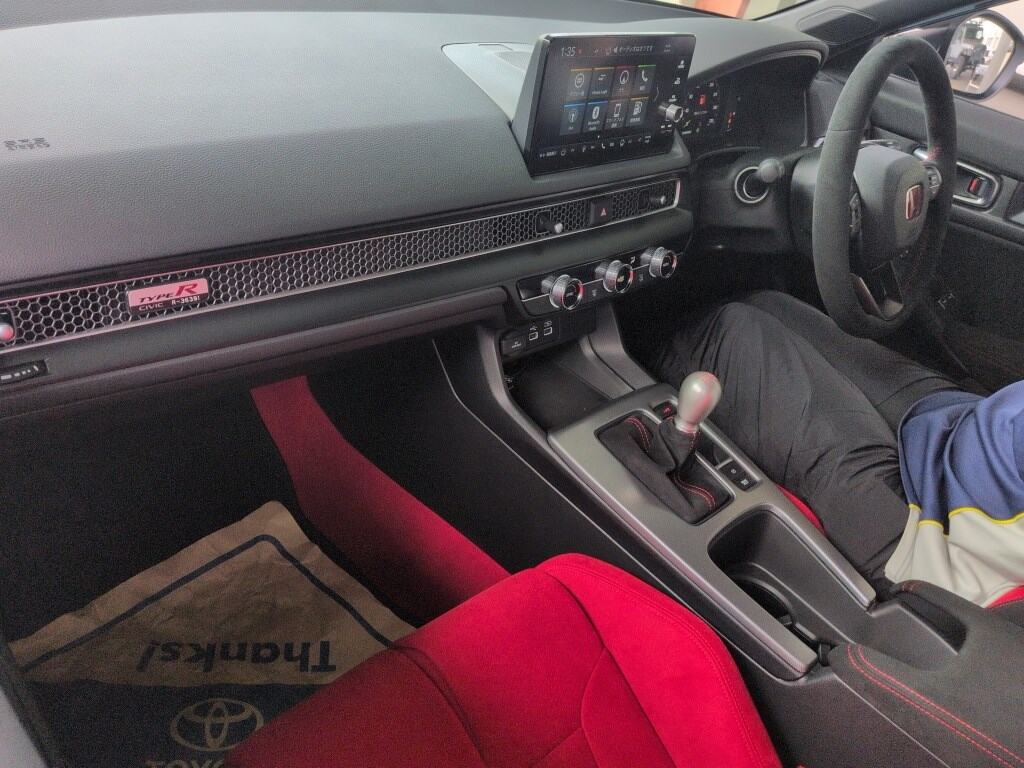 2024 HONDA CIVIC TYPE R photo 3