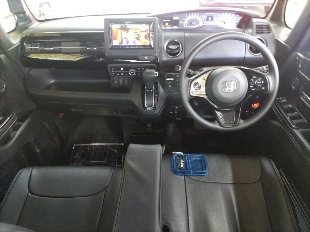 2022 HONDA N-BOX CUSTOM L photo 3