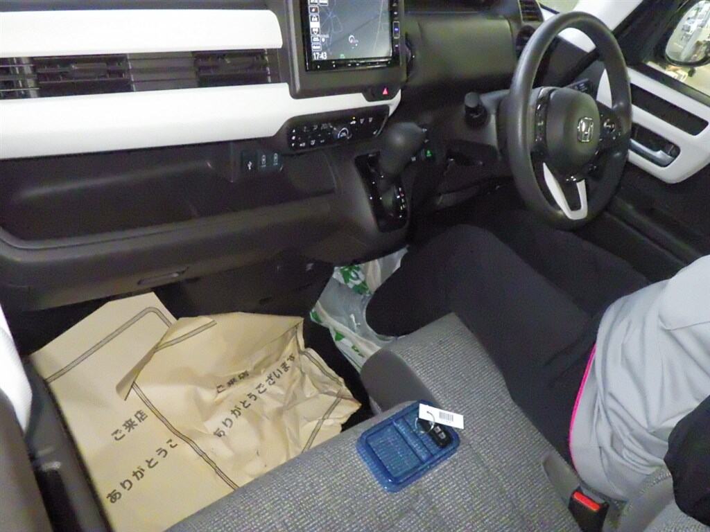 2023 HONDA N-BOX L photo 3