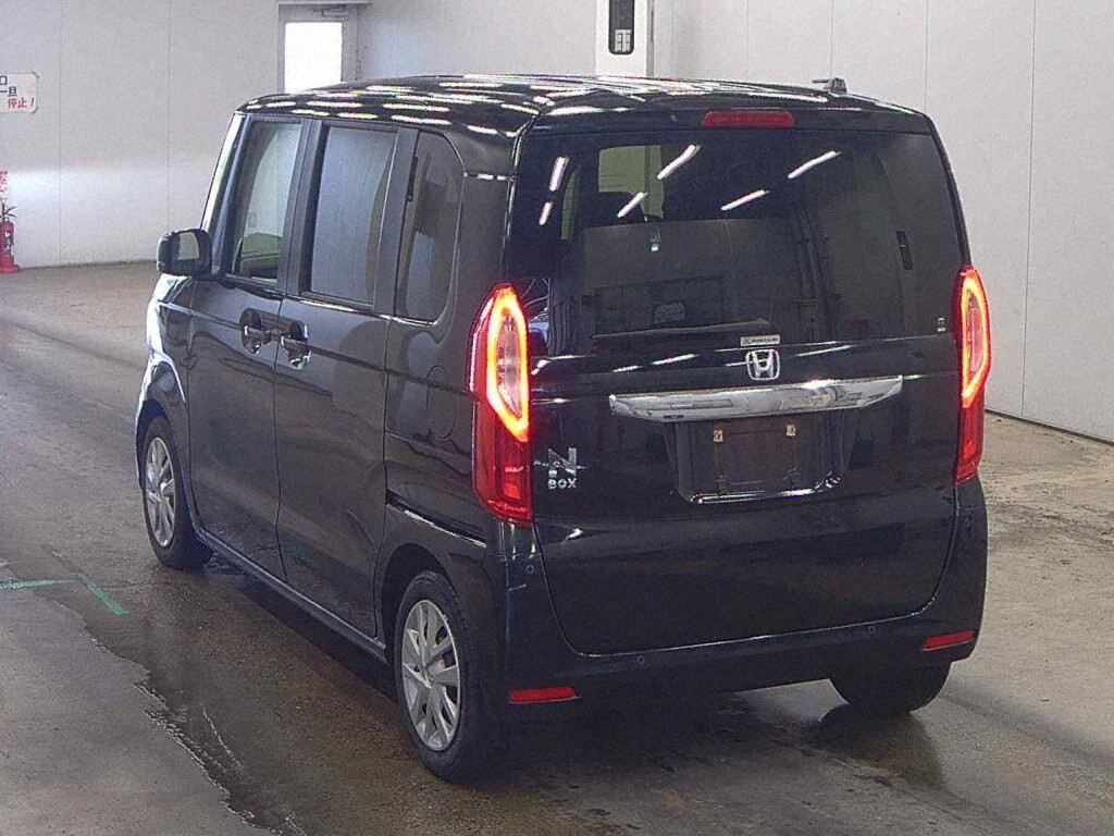2022 HONDA N-BOX L photo 2
