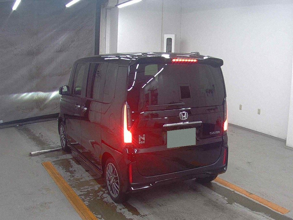 2024 HONDA N-BOX CUSTOM TURBO photo 2