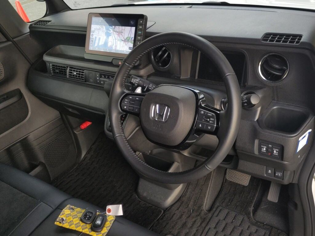 2024 HONDA N-BOX CUSTOM TURBO photo 3