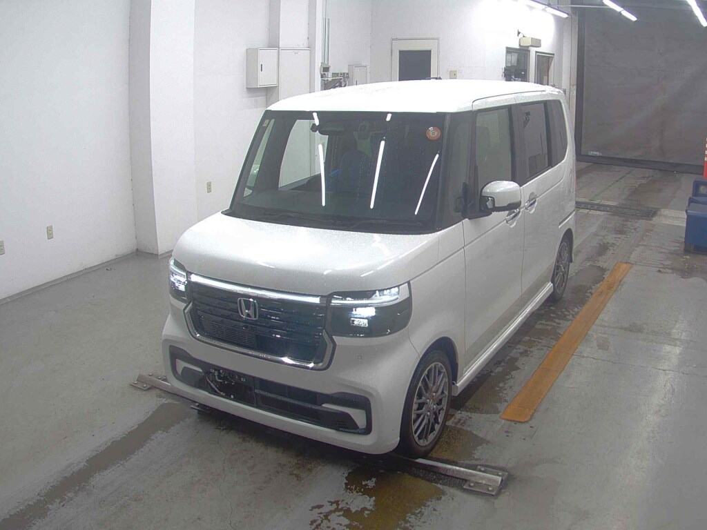 2023 HONDA N-BOX CUSTOM TURBO photo 4