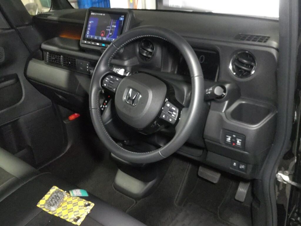 2024 HONDA N-BOX CUSTOM TURBO photo 3